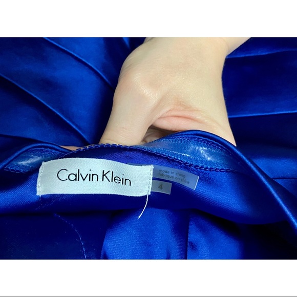 CALVIN KLEIN 2000s royal blue halter dress - Picture 4 of 5